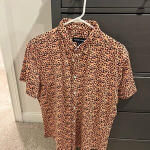 Orange and blue mizzen main button up short sleeve shirt size large